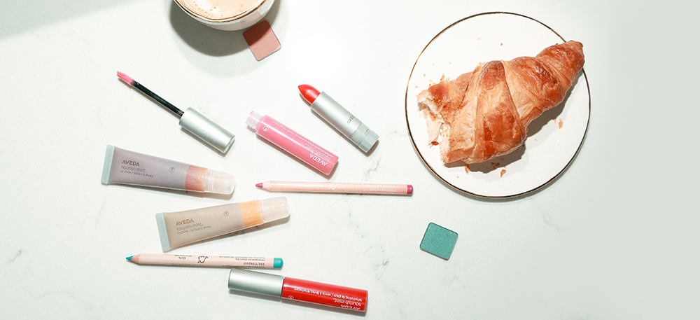 5 причин купить макияж Aveda